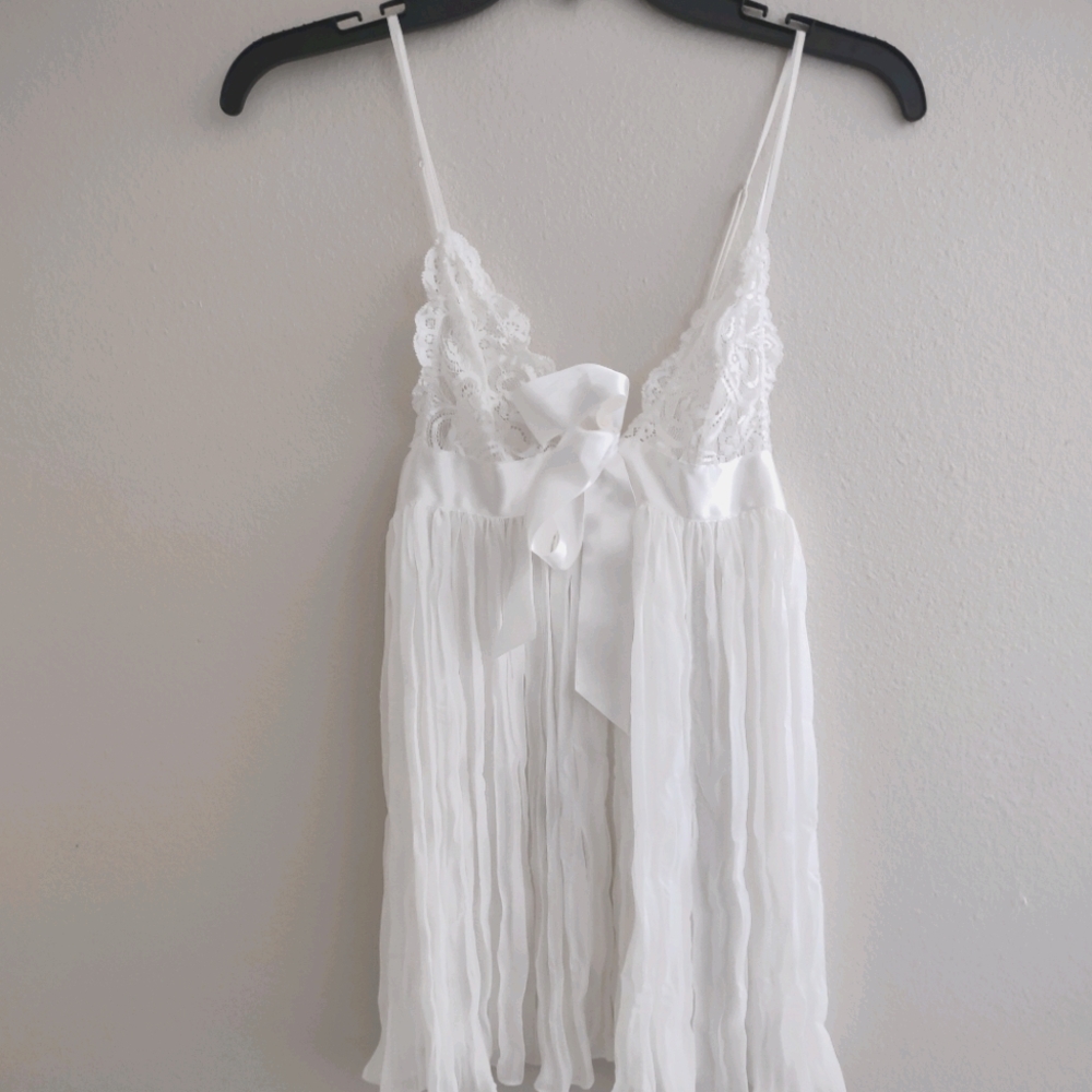 Victoria Secret White BabyDoll